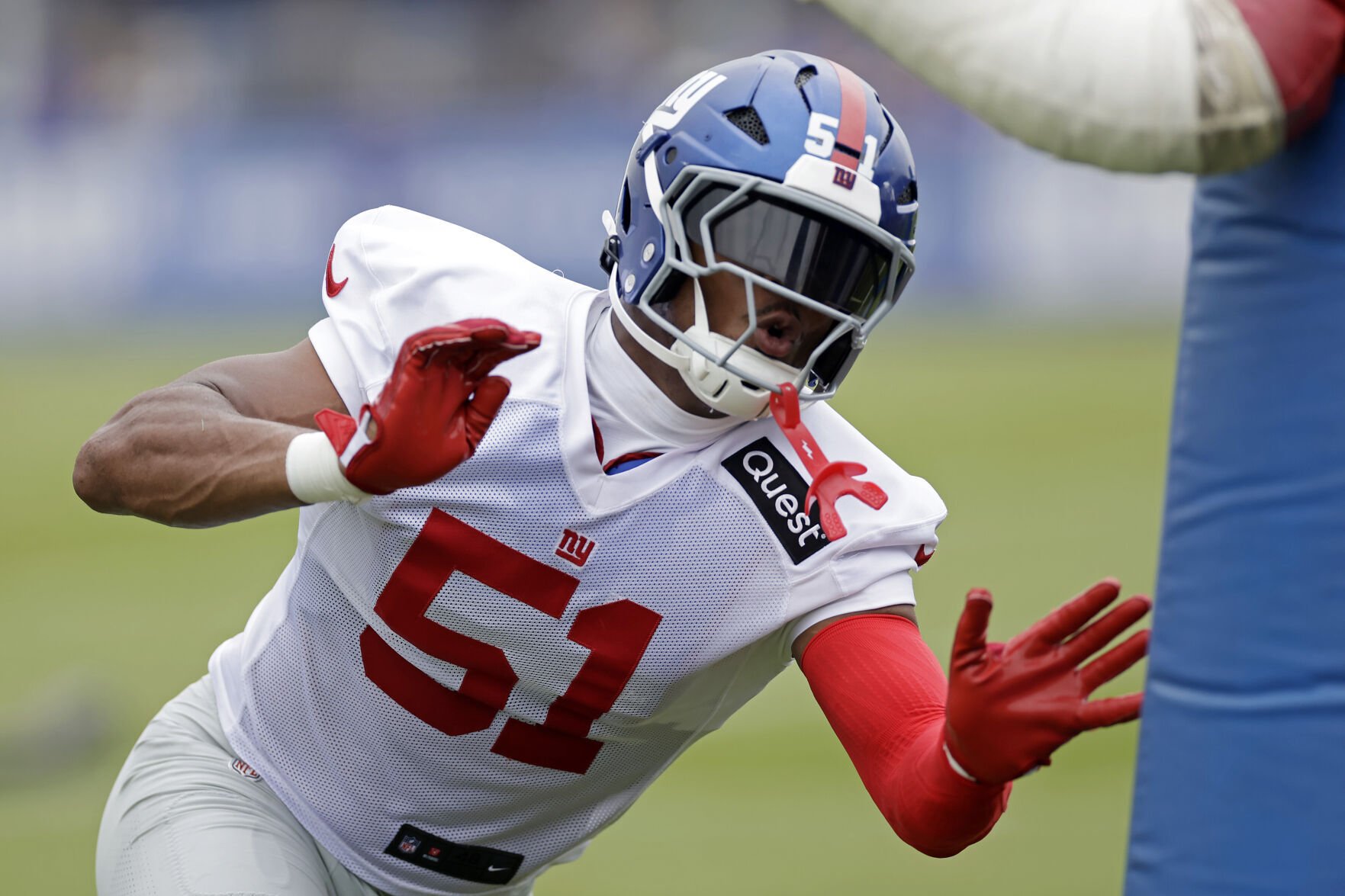 Giants Camp Football
